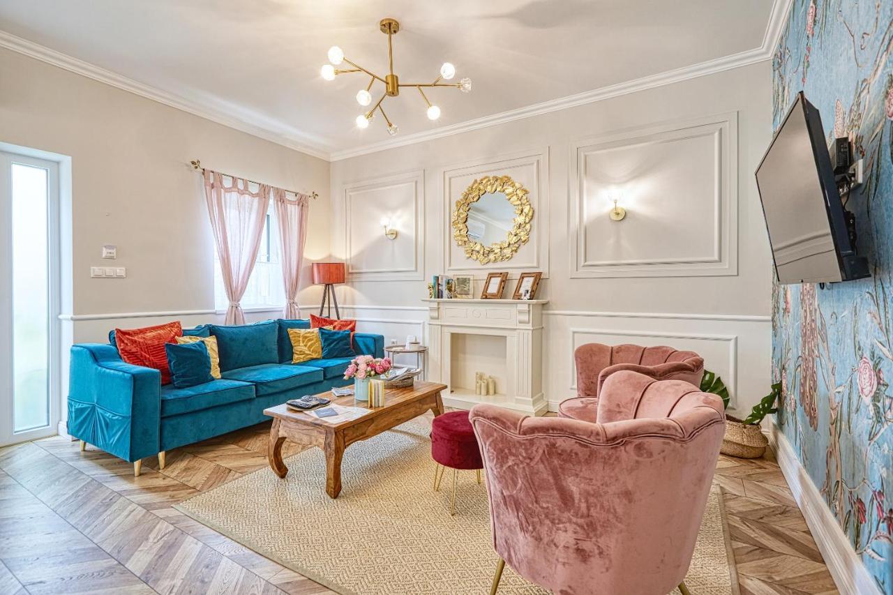 The Doors Boutique Apartments Mosonmagyarovar Bagian luar foto